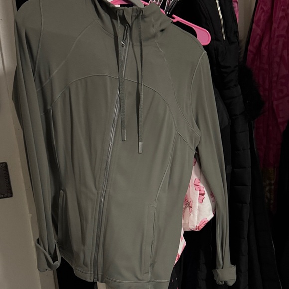 Lululemon Zip-Up Hooded Jacket Size 12
Women's - Picture 2 of 6